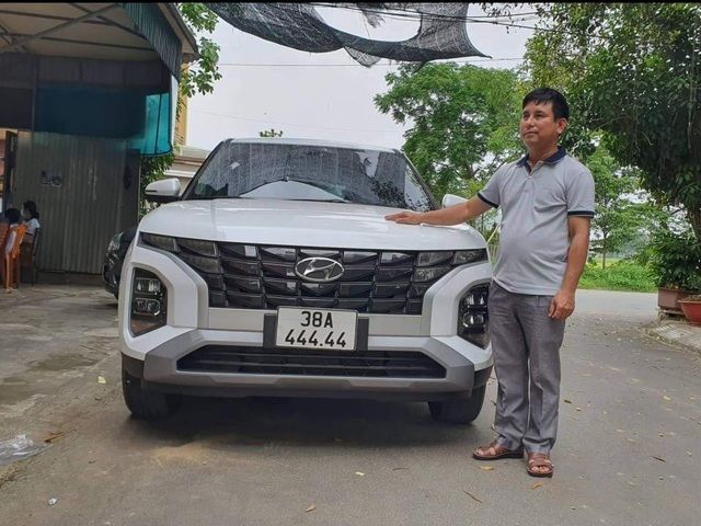 Nghệ An gọi, Hà Tĩnh đáp ứng: Chủ xe Hyundai Creta bấm trúng biển ngũ quý 4 ngay sau chiếc Kia Sonet biển ngũ quý 9 - Hình 2.