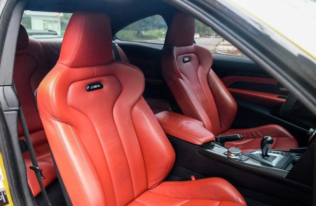 BMW M4 vẫn có giá 3,6 tỷ đồng sau 6 năm lăn bánh: ODO 4 vạn km, trang bị đầy đủ từ A đến Z với nhiều chi tiết làm bằng sợi carbon - Ảnh 4.