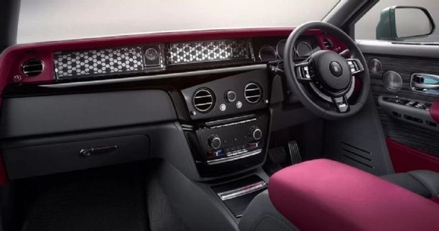 Không gian nội thất cao cấp của Rolls-Royce Phantom 2023 - Ảnh 4.