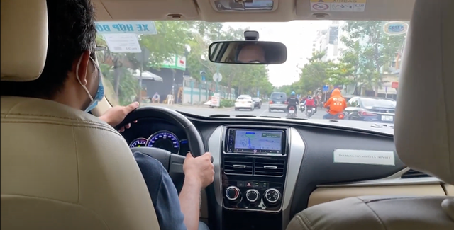 Tài xế Grab chia sẻ ý kiến về việc giữ yên lặng trong chuyến đi: Nếu đi xa mà không trò chuyện với hành khách, cũng cảm thấy buồn - Hình ảnh 5.