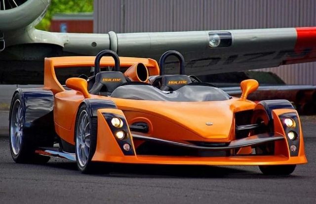 Một siêu xe độc đáo không phổ biến là Hulme Can Am Spyder.