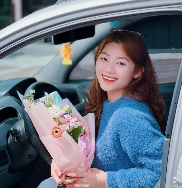 Cô gái sinh năm 90 đi xem chơi nhưng tình cờ gặp chiếc xe mình thích, nên quyết định mua ngay trong vòng 15 phút và sau đó nhận ra rất nhiều lợi ích - Ảnh 6.