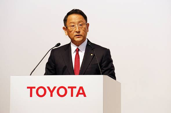 Toyota có kịch bản 'đua đòi' trong cuộc cách mạng xe điện, liệu đã quá muộn? - Ảnh 1.