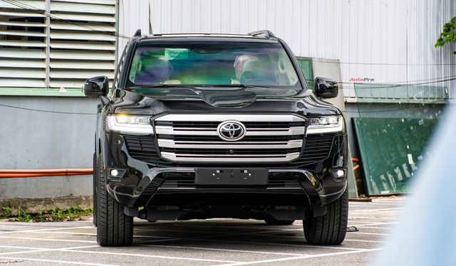Giá của loạt xe Toyota sẽ tăng đáng kể tại Việt Nam: Raize cao nhất lên đến 555 triệu đồng, Innova đạt mức kỷ lục hơn 1 tỷ đồng - Ảnh số 13.