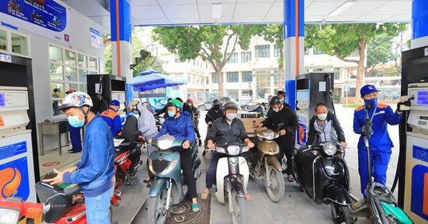 Sau 5 lần giảm liên tiếp, giá xăng RON95 so với thu nhập của Việt Nam đang ở mức nào so với các nước trong khu vực? - Ảnh 1.