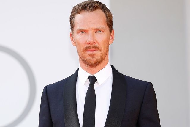 Cách tiêu tiền xa xỉ của nhân vật triệu phú trong vai Doctor Strange - Hình 2.