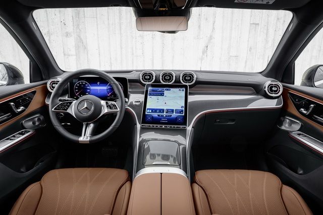 Mercedes-Benz GLC - mẫu SUV bán chạy nhất, ra mắt thế hệ mới với tất cả các phiên bản đều có tùy chọn hybrid - Ảnh 12.