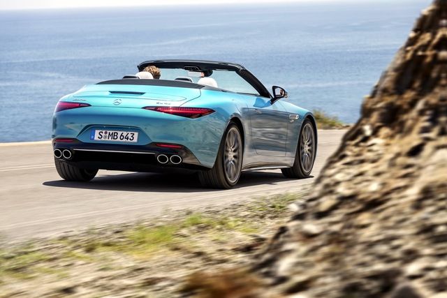 Giới thiệu Mercedes-AMG SL 43 - Xe thể thao mui trần hiệu suất cao 'đáng chú ý hơn' so với các dòng xe cùng loại - Hình 2.