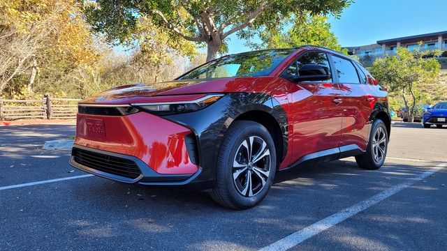 Thông tin mới từ lãnh đạo Mercedes-Benz về giá của ô tô điện như gạt muối vào tim khách hàng - Ảnh 2.