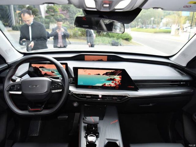 SUV Trung Quốc có thiết kế độc đáo, trang bị công nghệ tiên tiến và nội thất ba màn hình - Ảnh 4.