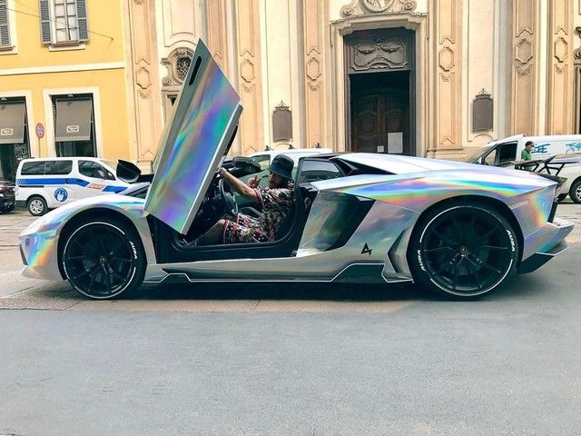 Danh sách siêu xe của tiền đạo vừa ghi bàn vào lưới Real Madrid 2 lần: Lamborghini và Ferrari là những người chiếm ưu thế, các mẫu xe sáng lòa mạ chrome - Ảnh 6.