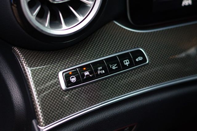 Chiếc Mercedes-Benz này đã chạy 120.000km vẫn được giữ giá 2,4 tỷ đồng nhờ việc nâng cấp đồ chơi trị giá 1/3 tổng giá trị xe - Ảnh 8.
