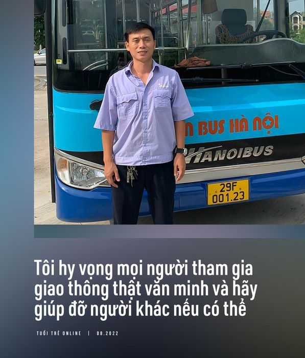 Tài xế xe buýt hỗ trợ đẩy chiếc limousine vượt khó khăn trên cầu Vĩnh Tuy: Mỗi người đều mệt nhưng đều vui vẻ - Ảnh 1.