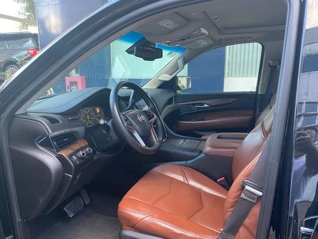 Rao bán Cadillac Escalade giá 3 tỷ, chủ xe dùng hình ảnh vụ tai nạn để chứng minh độ an toàn - Ảnh 5.