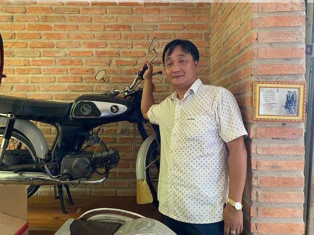 Thưởng thức dàn xe cổ ở vùng miền Tây, trong đó có chiếc Honda 67 của nhạc sĩ Trịnh Công Sơn - Ảnh 5.