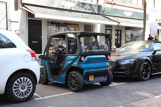 Chi tiết mẫu xe mini với giá chỉ 150 triệu đồng đang khiến dư luận sống sót: Không cần bằng lái, muốn tiết kiệm năng lượng có thể tháo cửa xe - Ảnh 2.