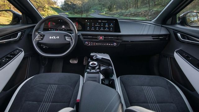 Kia EV6 chuẩn bị ra mắt tại Việt Nam, 'hàng cháy' trên toàn cầu - Ảnh 2.