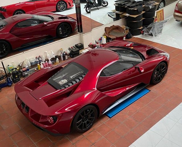 Ford GT đầu tiên tại Việt Nam đã tìm được chủ nhân sau một năm trở về nước, có thể sẽ tham gia hành trình siêu xe của ông 'vua cà phê'.