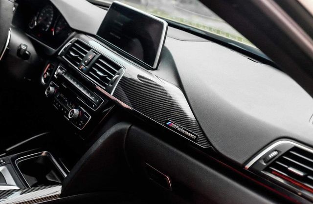 BMW M4 vẫn giữ nguyên giá 3,6 tỷ đồng sau 6 năm lăn bánh: ODO đã đi được 4 vạn km, trang bị đầy đủ từ A đến Z với nhiều chi tiết làm bằng sợi carbon - Ảnh 3.