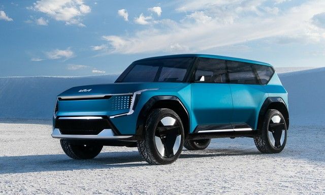 Kia EV9 lần đầu tiên xuất hiện ngoài thực tế - SUV điện cạnh tranh với Toyota Land Cruiser - Hình 1.