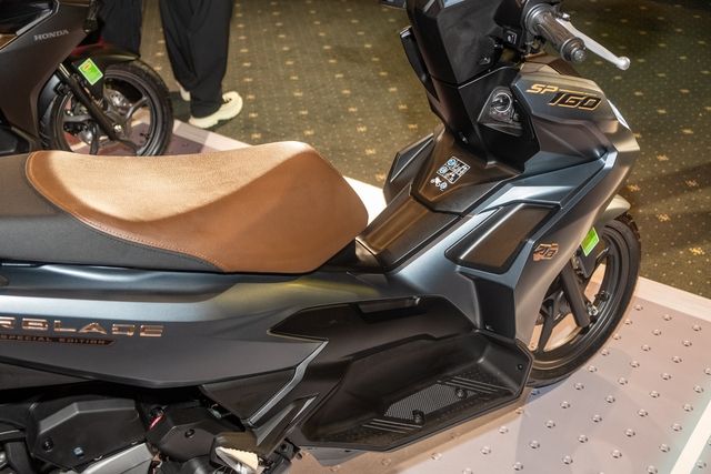 Trải nghiệm thực tế Honda Air Blade 160 phiên bản cao cấp nhất: Vẫn ngon hơn, nhưng vẫn còn một số điểm cần cải thiện - Ảnh 6.