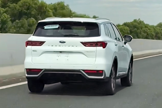 Rò rỉ nhiều hình ảnh 'nóng' của Ford Territory 2022 tại Việt Nam: Tối thiểu 2 phiên bản, thiết kế bên ngoài lộng lẫy, sẵn sàng cạnh tranh với Tucson, Sportage - Ảnh 4.