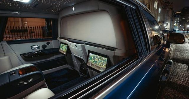 Không gian nội thất cao cấp của Rolls-Royce Phantom 2023 - Ảnh 5.
