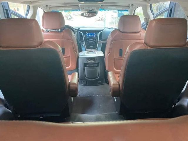Rao bán Cadillac Escalade giá 3 tỷ, chủ xe dùng hình ảnh vụ tai nạn để chứng minh độ an toàn - Ảnh 6.