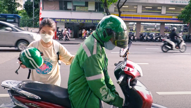 Tài xế Grab chia sẻ ý kiến về yêu cầu giữ yên lặng trên chuyến xe: Nếu đi xa mà không trò chuyện với khách hàng thì cũng cảm thấy buồn - Ảnh 7.