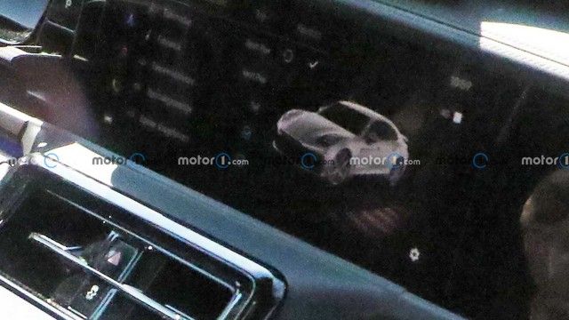 Porsche Panamera 2024 đột ngột tiết lộ, nội thất có nhiều điểm tương đồng với Taycan - Hình ảnh 1.