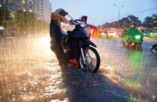 Phương pháp xử lý xe máy không khởi động do ngập nước - Ảnh 1.