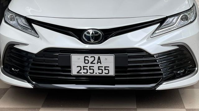 Thông tin về chiếc Toyota Camry có biển số ngũ quý 5 tại Hải Dương đã lan truyền, với giá bán lên đến 3,5 tỷ đồng, cộng đồng mạng đưa ra lời khuyên: Nếu không quá quan trọng con số, hãy đổi đời bằng việc sở hữu một chiếc Lexus - Ảnh 3.