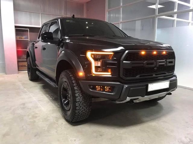 ‘Chiến tàu’ Ford F-150 Raptor 2019 siêu nhanh lướt trên thị trường với giá chỉ rẻ hơn gần 2 tỷ so với xe mới - Ảnh 2.