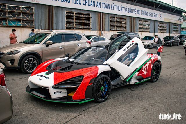 Chiêm ngưỡng McLaren Senna thứ hai về Việt Nam: Giá hàng chục tỉ đồng, khoác bộ áo đặc biệt - Hình ảnh 2.