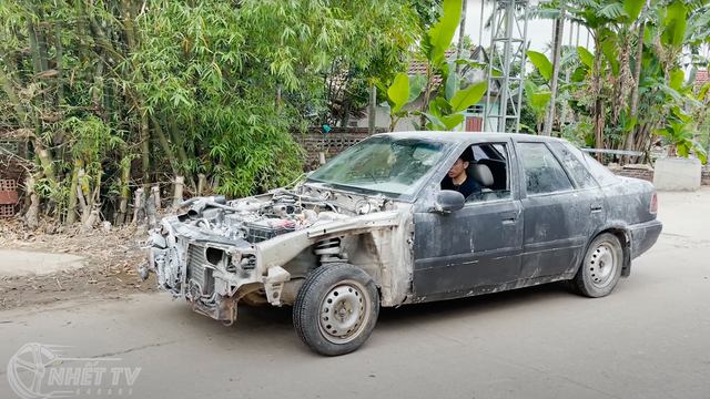 Nhóm thanh niên ở Quảng Ninh đã hồi sinh một chiếc ô tô nát hơn 30 năm tuổi, biến nó thành siêu phẩm Pagani Huayra giống với xe của Minh Nhựa - Ảnh 2.
