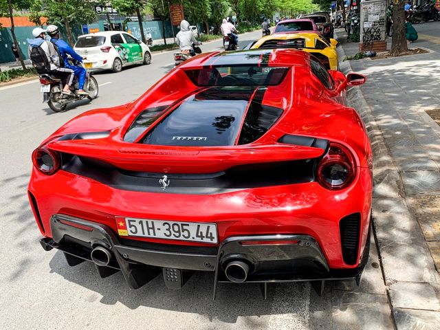 Dàn siêu xe trị giá gần 400 tỷ đồng đã về Hà Nội, Koenigsegg Regera và McLaren Senna nằm dưới bạt sẵn sàng tỏa sáng - Hình 7.