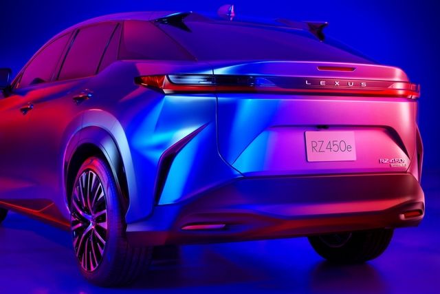 Lexus RZ 450e 2023 tiết lộ hình ảnh bề ngoài - Hình 10.