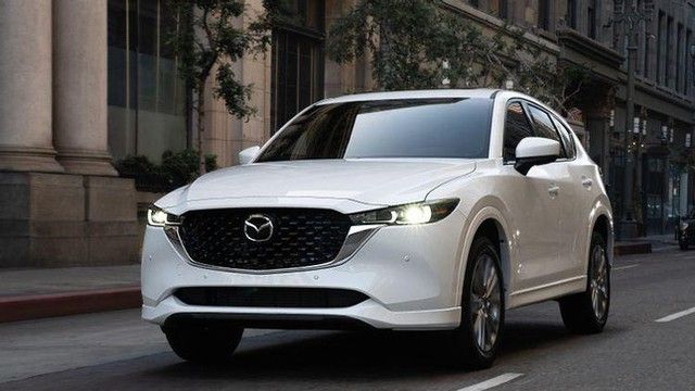 Top 10 mẫu SUV nhỏ ấn tượng nhất năm 2022 tại Mỹ - Ảnh 9.