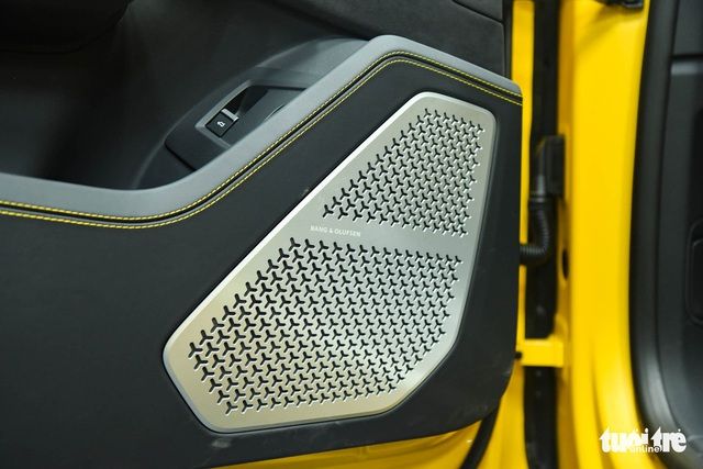 Lamborghini Urus Pearl Capsule - Siêu SUV độc nhất tại Việt Nam - Hình 12.