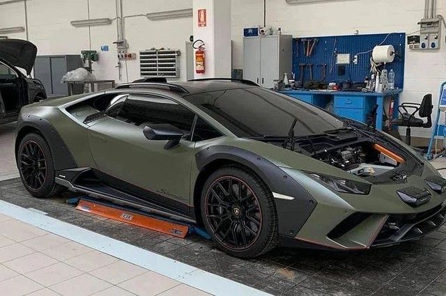 Rò rỉ hình ảnh Lamborghini Huracan Sterrato trước ngày ra mắt: Gầm cao, trông như hàng độ với chi tiết lạ ở mũi xe - Ảnh 1.