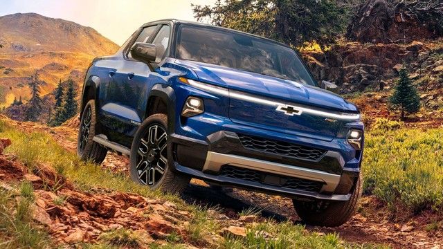 Ford bắt đầu lịch trình giao chiếc xe này chỉ để ‘dằn mặt’ xế 'cưng' của Elon Musk - Ảnh 2.