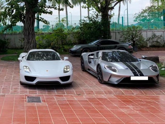 Loạt siêu xe được thay đổi phong cách, garage có nhiều xe nhất Việt Nam thu hút sự chú ý của cộng đồng mê xe - Ảnh 3.