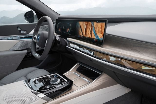 BMW i7 hoàn toàn mới với nhiều công nghệ tiên tiến, không có đối thủ, sẵn sàng cạnh tranh với Mercedes-Benz EQS chuẩn bị ra mắt tại Việt Nam - Ảnh 9.