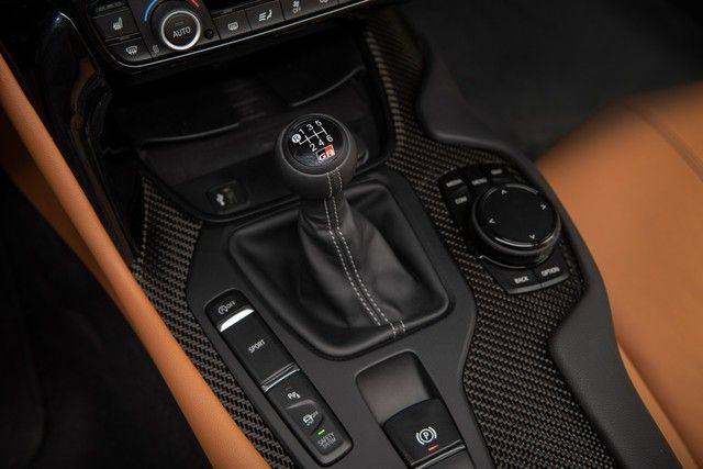 Toyota GR Supra chính thức trở nên giống với đàn em Vios vì... đã được trang bị bản số sàn - Ảnh 11.