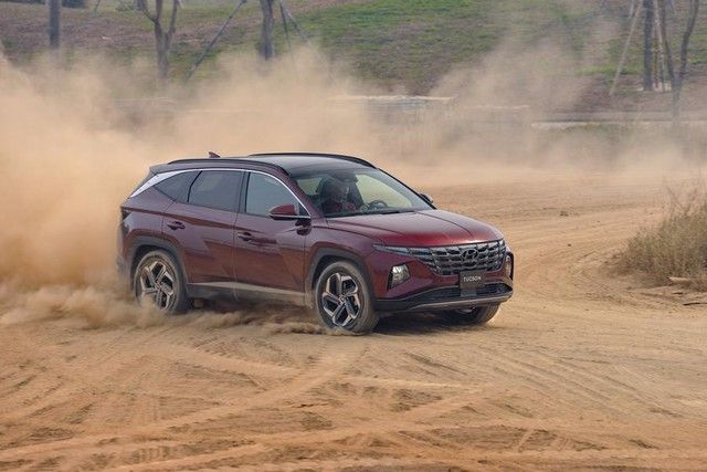 Các mẫu xe đang khan hàng tại Việt Nam - Hình 3.