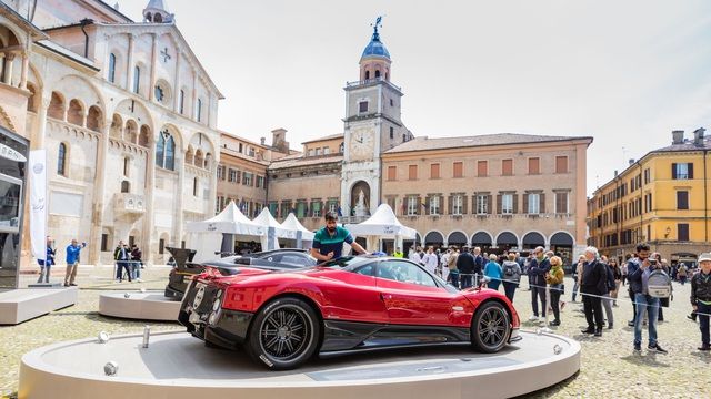 Các thương hiệu xe sang như Lamborghini, Ferrari, Ducati đều có nguồn gốc từ một vùng của Italy, nơi đam mê về tốc độ chảy trong máu - Hình ảnh 1.