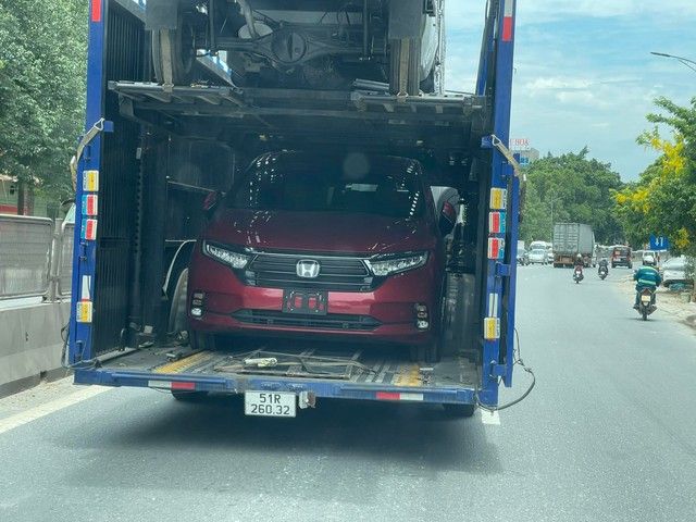 Honda Odyssey 2022 lần đầu lộ diện tại Việt Nam - Đối thủ của Kia Carnival từng rút khỏi thị trường vì không có sức hút - Ảnh 1.