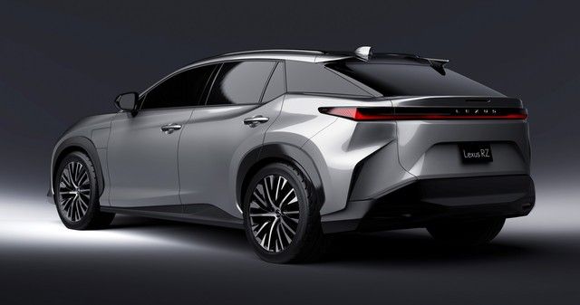 Siêu phẩm chạy điện Lexus RZ sắp ra mắt, hé lộ vô-lăng như trên tàu vũ trụ và hộp số độc đáo - Ảnh 3.