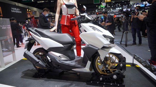 Xe máy Honda sản xuất tại Thái Lan ra mắt gây tiếng vang nhờ những cải tiến, cốp đựng đồ dung tích 18 lít - Hình 8.