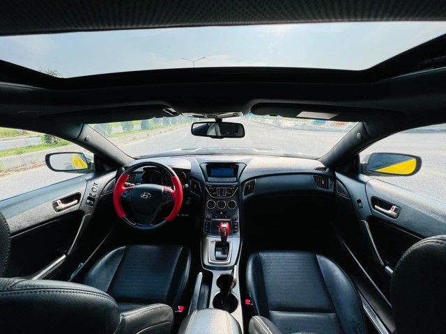 Hyundai Genesis Coupe sau khi được độ lại, được bán với giá 695 triệu đồng - Lựa chọn của những người trẻ - Hình ảnh 5.